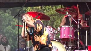 Julian Casablancas Milli Vanilli cover "girl you know it's true" new song Beach Goth day 2 2015 chords