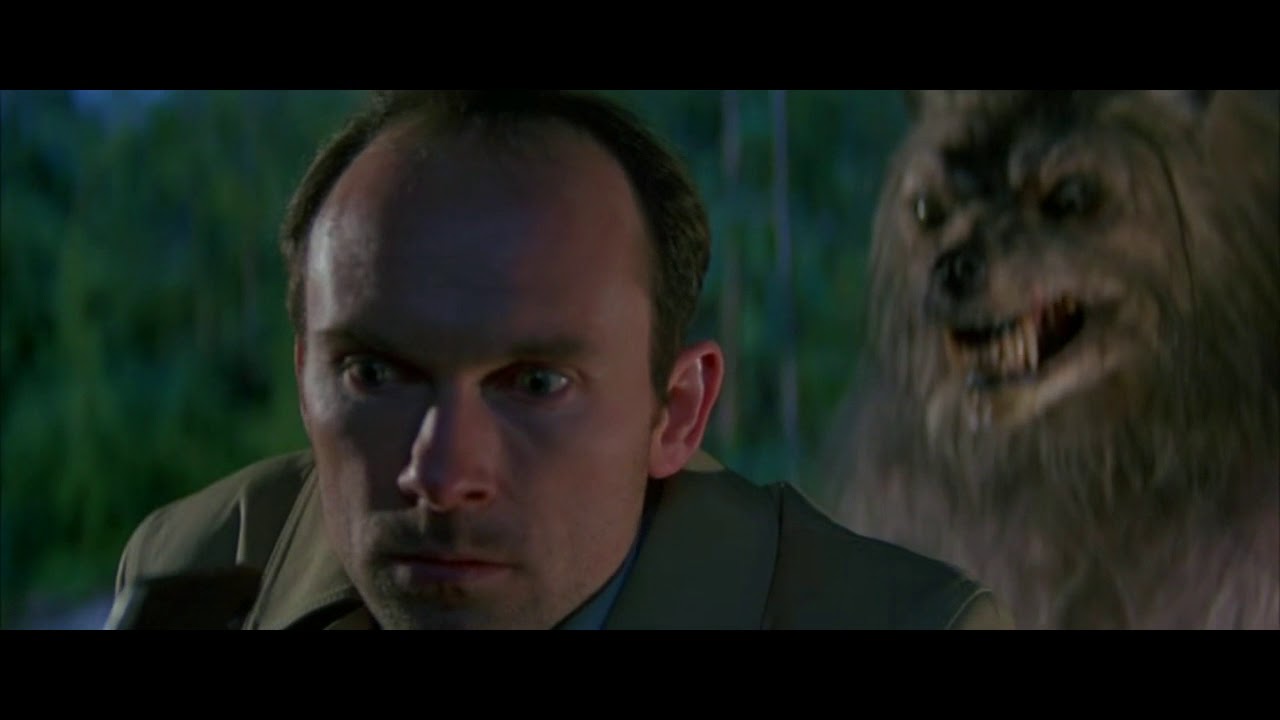 Зловещая луна. он хотел собачку убить:(( - YouTube