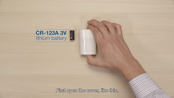 How to Insert or Replace the Battery of the PGx914 Motion Detector