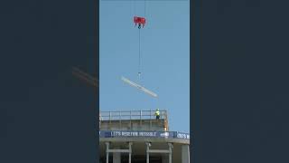 Beam falls feet away from worker during Milwaukee museum construction ceremony