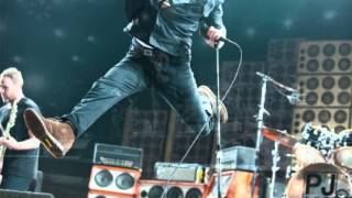 Pearl Jam - Push Me, Pull Me live Copenhagen July 10th 2012 (Good quality)