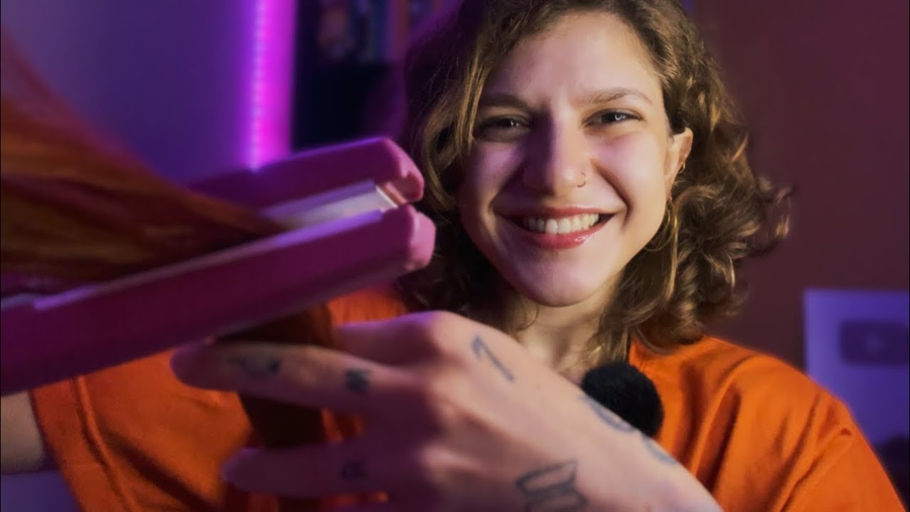 ASMR CABELEIREIRA PRANCHANDO SEU CABELO 💕✨