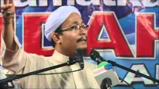 Nabi Muhammad serupa budak lain waktu kecil : Ustaz Kazim Elias minta Nik Aziz mengucap