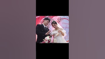 nghi lễ đám cưới góp gạo thổi cơm chung thay cho nghi lễ cắt bánh kem đã quá nhàm chán .