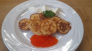 видео: Гречишные блины с икрой. Классика русской кухни картинка: Гречишные блины с икрой. Классика русской кухни