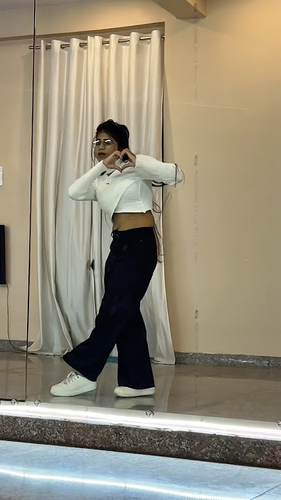 Gela Gela Gela | Adnan Sami | SunidhiChauhan | Aitraaz | 2004