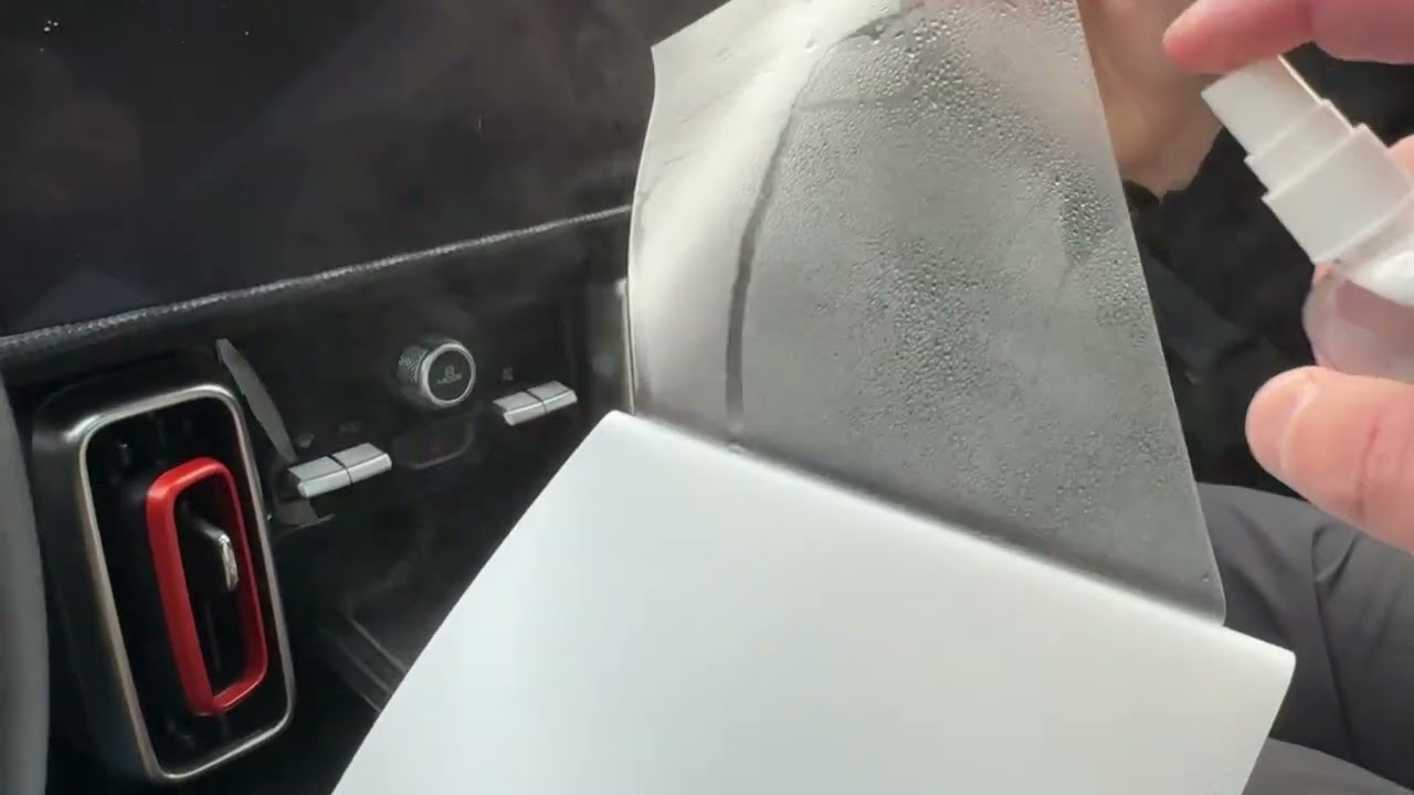 Как самому наклеить пленку на дисплей