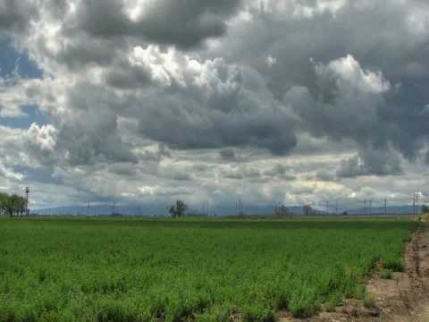 Incoming Thunderhead Time Lapse