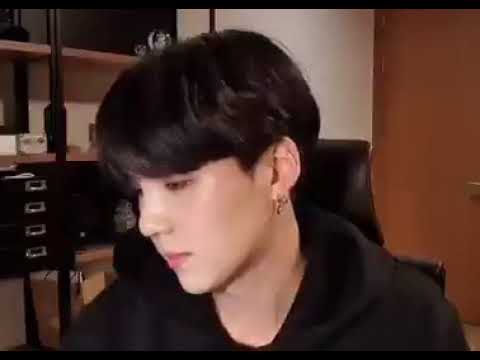 Yoongi vlive in bts house - YouTube