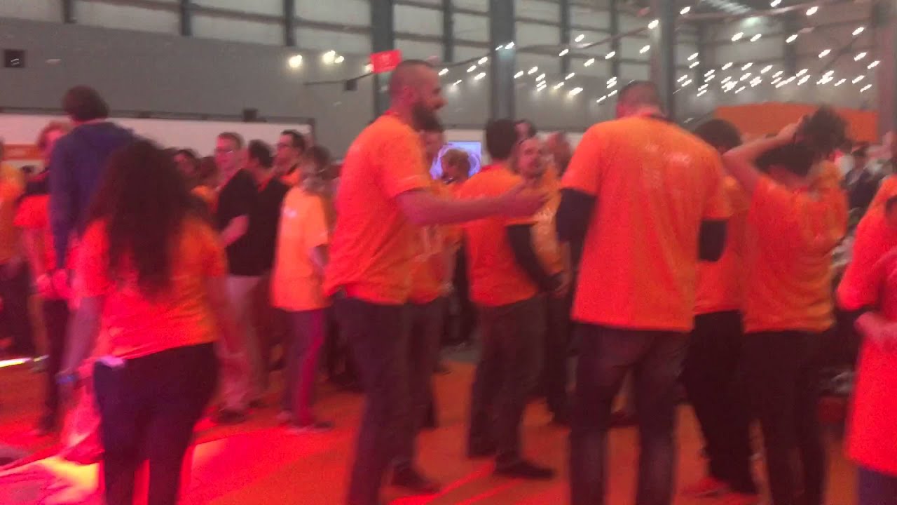 Zespół ING Services Polska na 24H-CodING 2015 Hackathon - YouTube