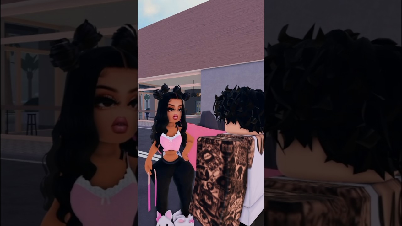 CHEATING boyfriend WANTS ME after my GLOW UP 💅🏽✨ #roblox #shorts  #berryavenue #baddie 