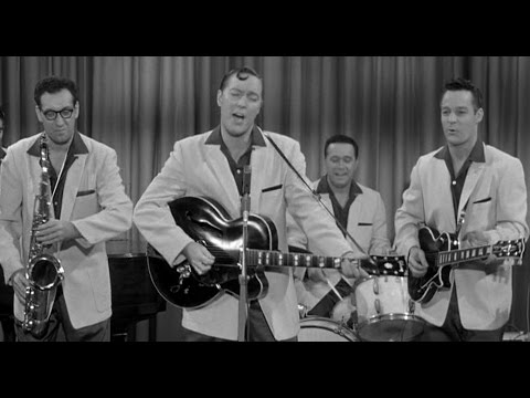 Bill Haley & His Comets - Rip it Up (1956) - HD