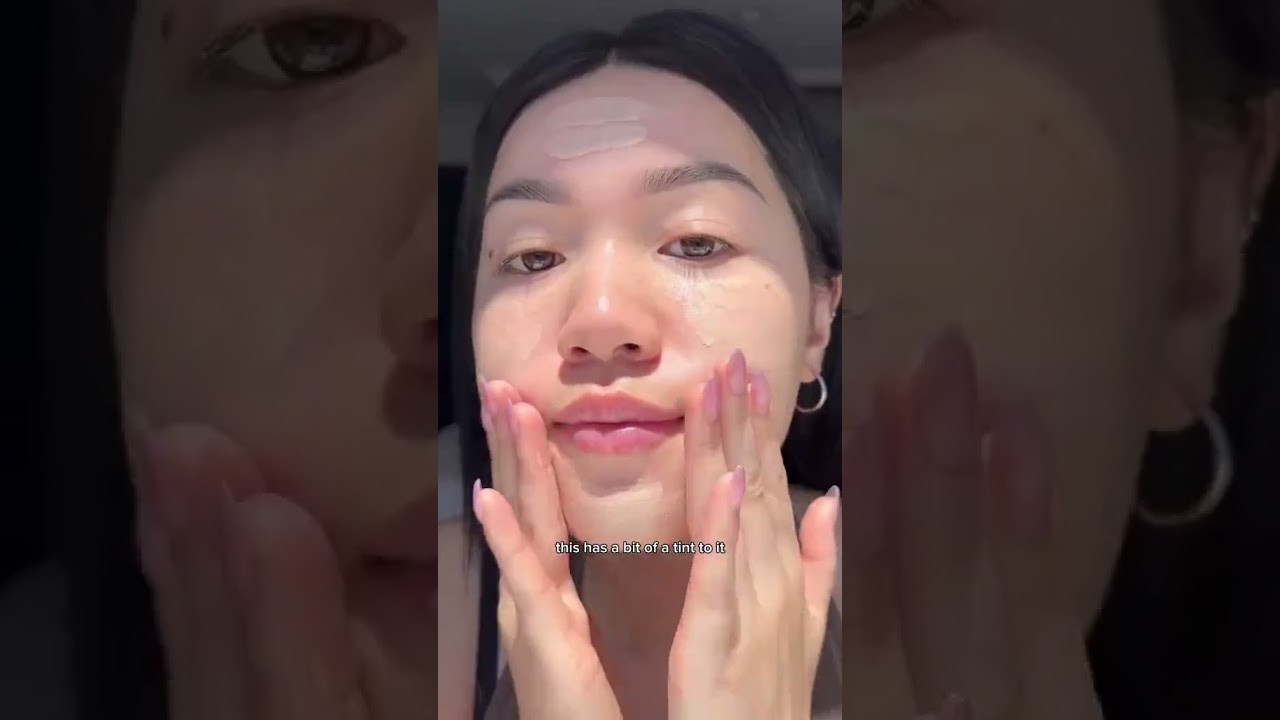 Supergoop! Glowscreen SPF40 Glowy Primer Broad Spectrum Sunscreen