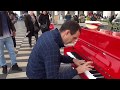 Steve Villa-Massone The street-pianist