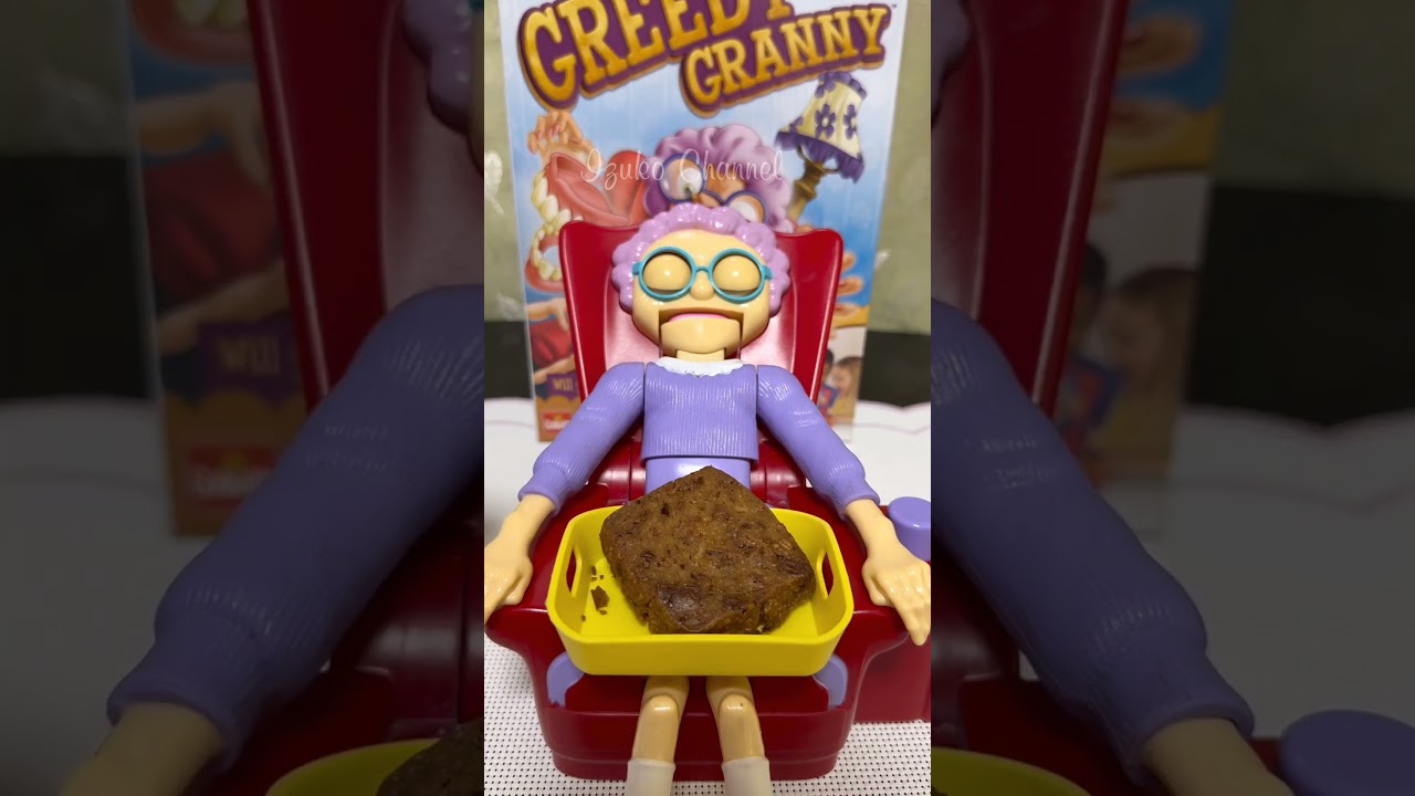 Granny's snack #shorts #greedygrannygoliath #snacks #asmrsounds #trending #toy