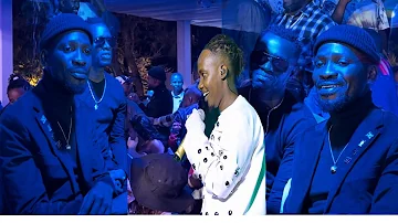 BOBI WINE AKOZZE AKAKYANKALANO NGA ATTUKA KU CONCERT YA FEFFE BUSSI#josechameleone