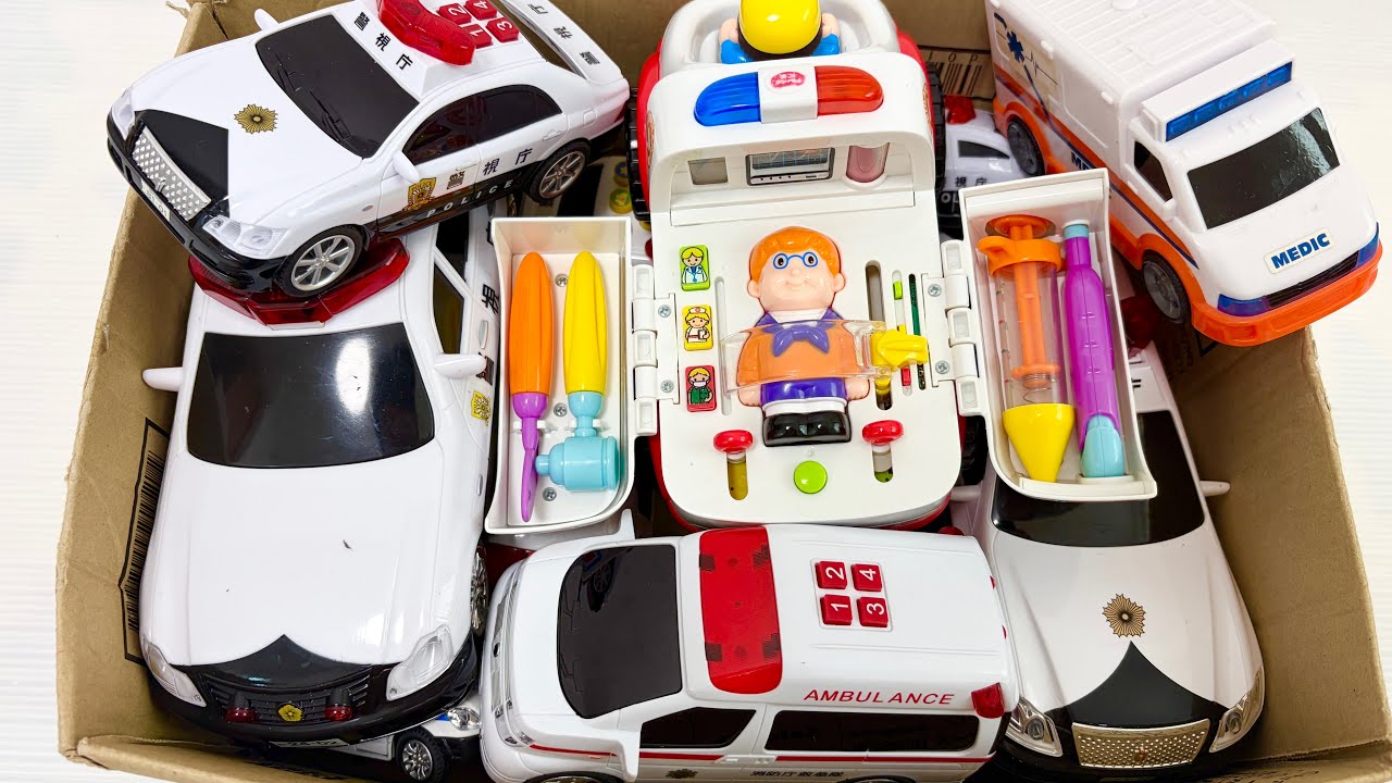 パトカー&救急車のおもちゃに新しい電池を入れて走行テスト！ - YouTube