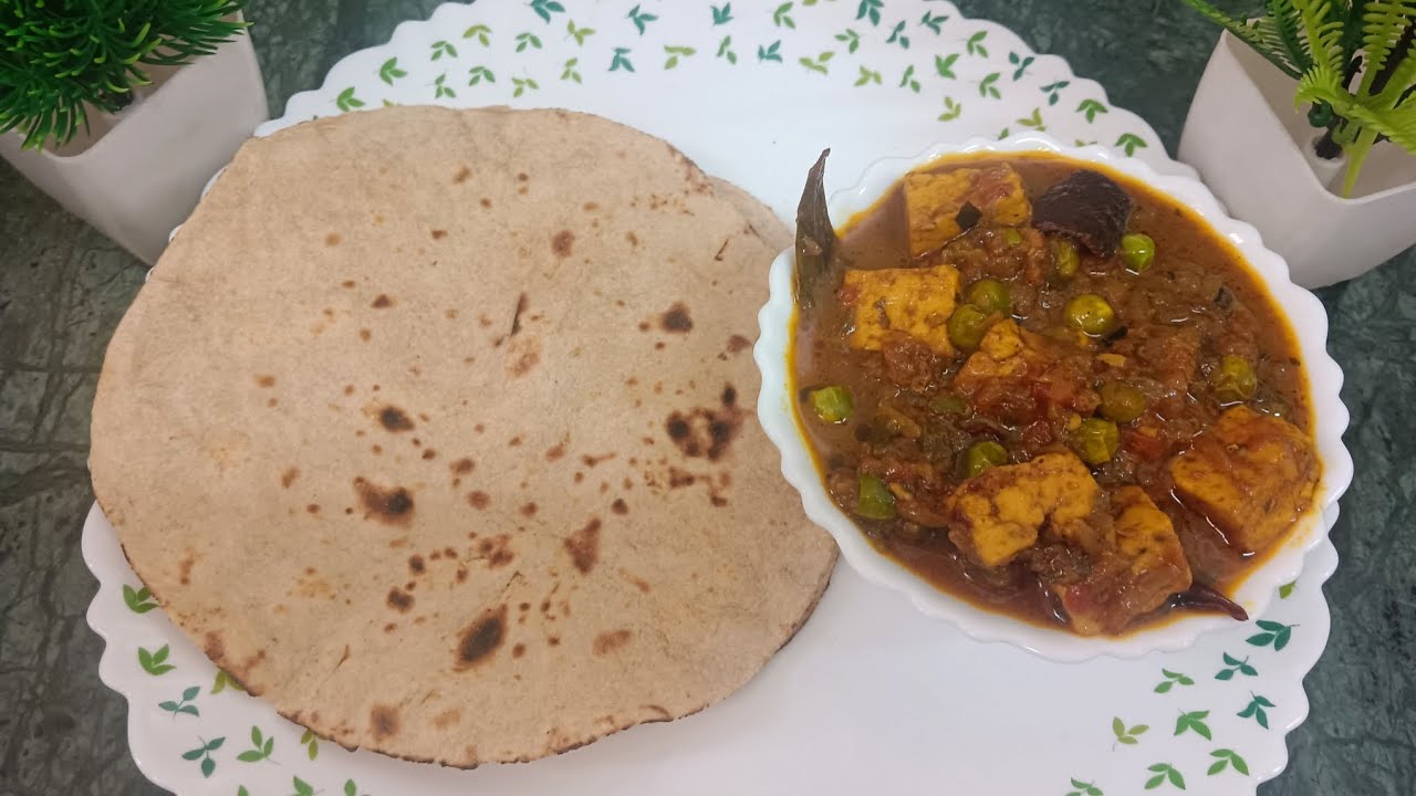 ढाबा स्टाइल मटर पनीर बनाने की आसान विधि🤗 #matarpaneer #matarpaneerrecipe #homemade 