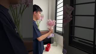 Sweet Pea Bouquet 🐰🎀 #nguoimanhoa #florist #sweetpea #spiritedaway #flowers #bouquet