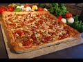 Готовим домашнюю пиццу🍕. Очень простое и вкусное тесто без дрожжей.(Homemade delicious pizza)