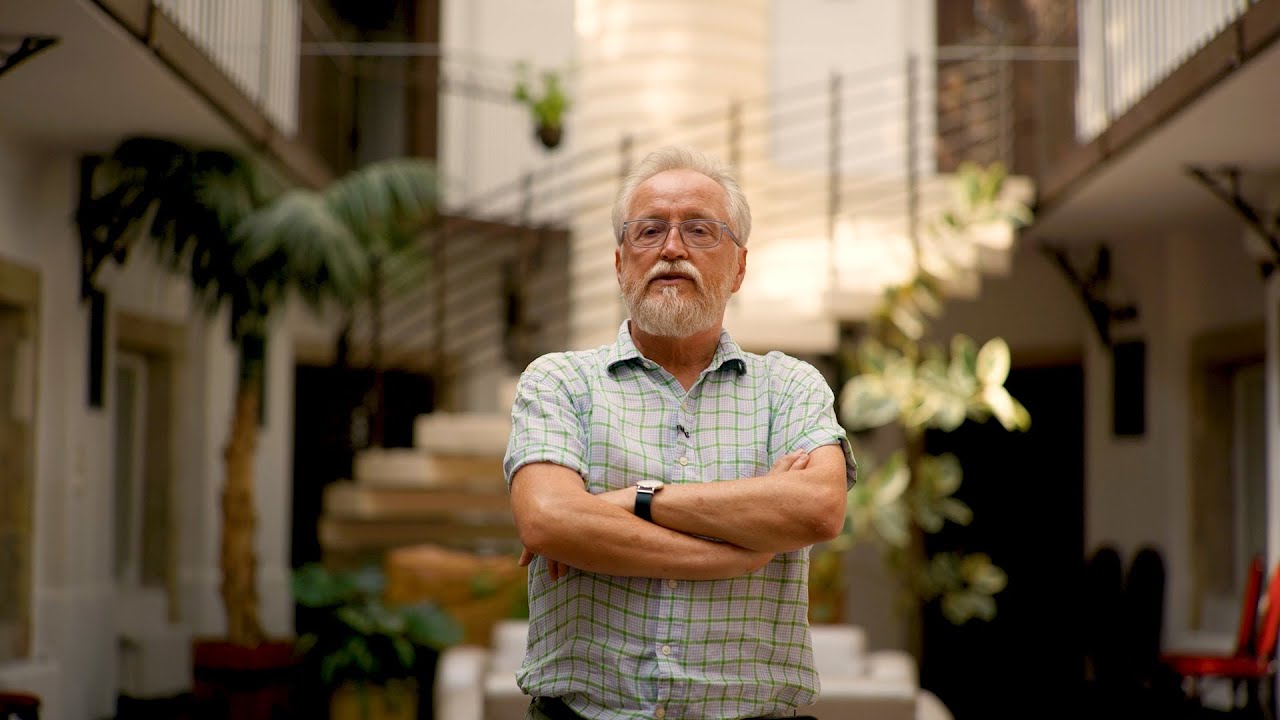 Óbudai Selyemgombolyító // Egy hely + Építészfórum - YouTube