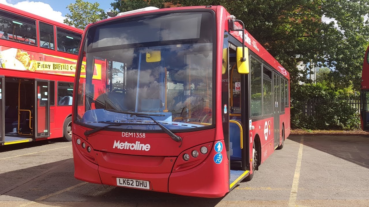 Tour of LK62DHU DEM1358 Metroline Enviro 200 - YouTube
