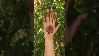 Simple designs and easy to apply #mehandi designs