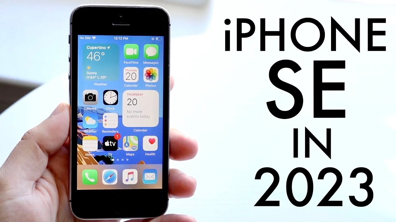 iPhone SE In 2023! (Still Worth It?) (Review) 