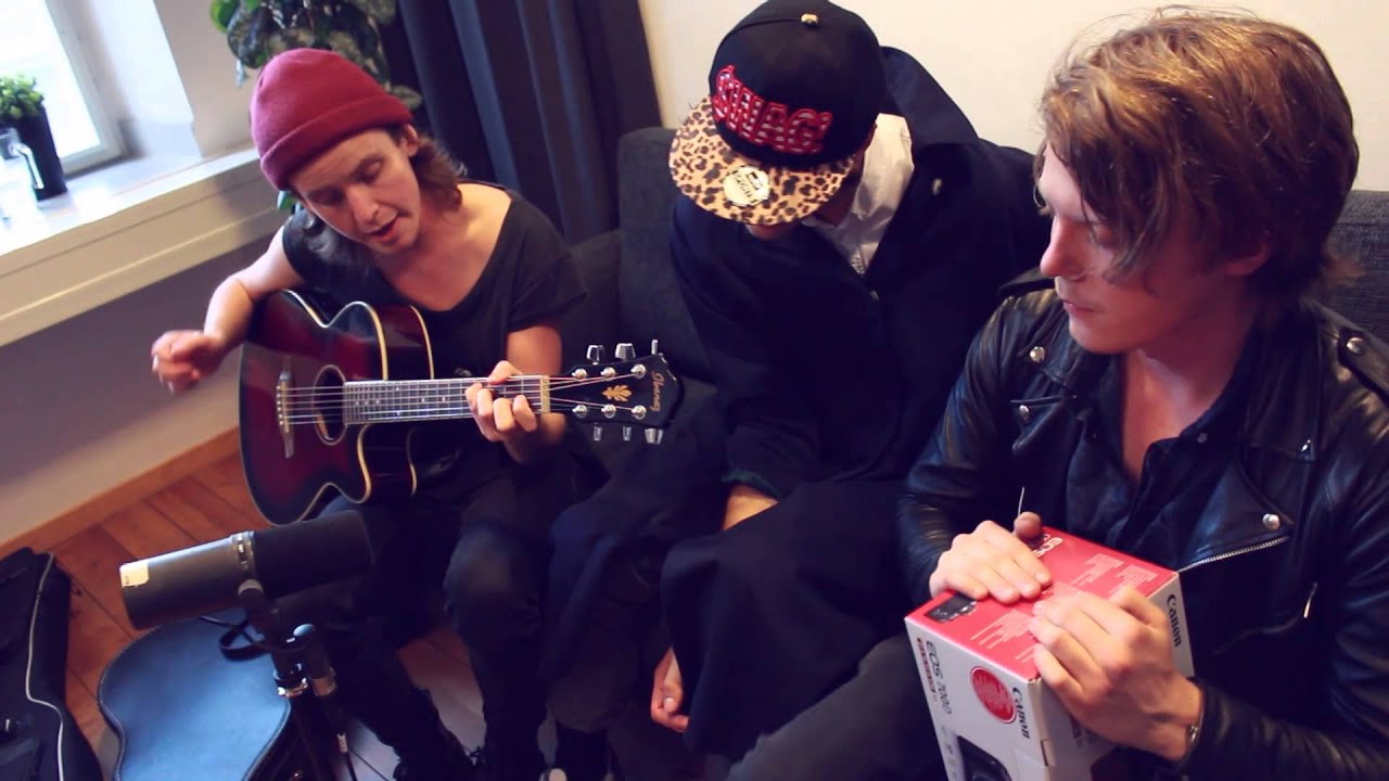 The Majority Says - Run Alone (Live @ East FM)