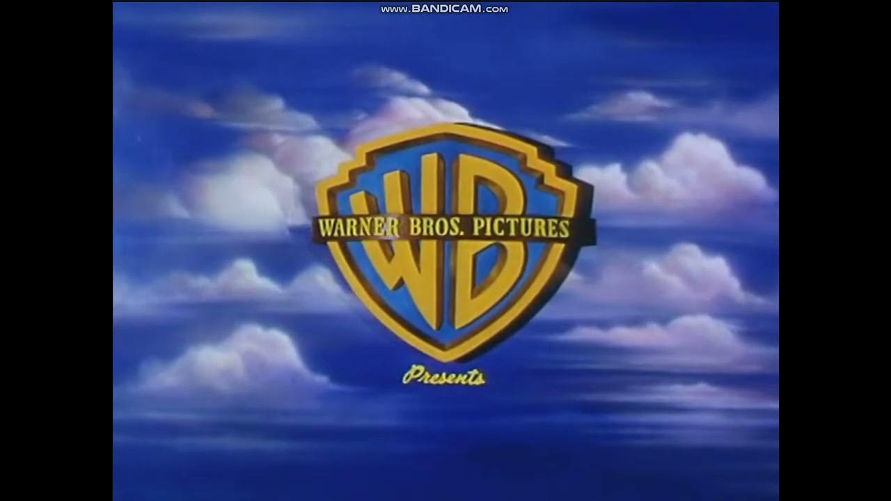 Варнер фф. Ворнер БРОС. Warner Bros логотип 2020. Ворнер БРОС Пикчерз. Вселенная Warner brothers.