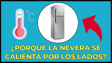 ¿Debe calentarse el lateral de un frigorífico-congelador?