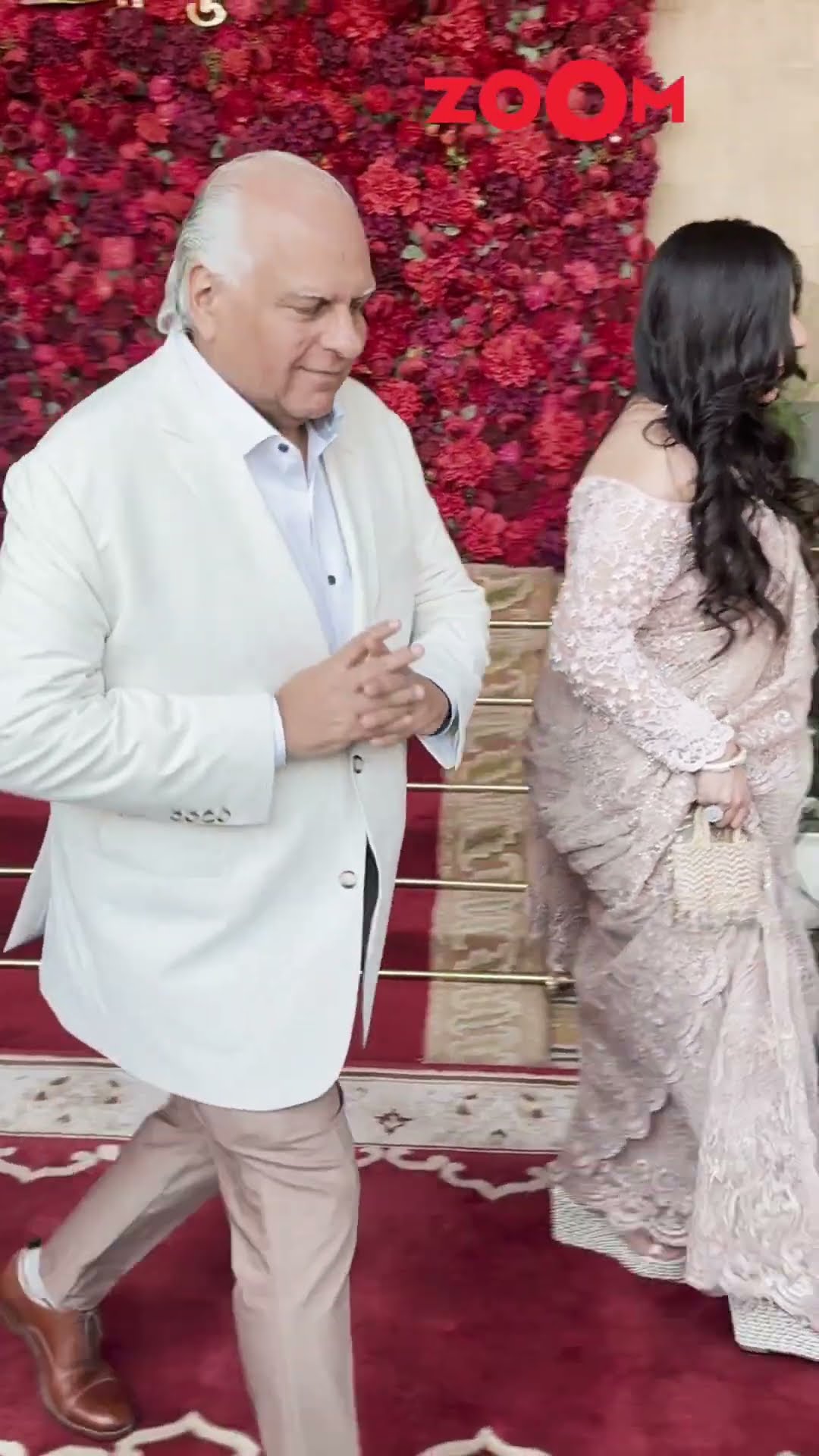 Bride Alekha Advani's family ARRIVES at the wedding venue ? #shorts #aadaralekhawedding