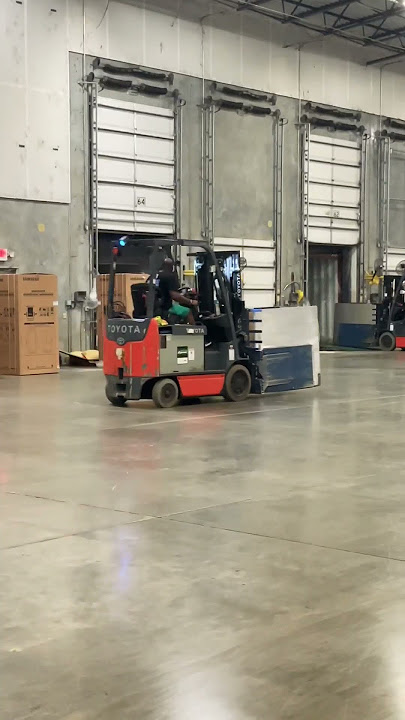 Premium Warehouse Storage Solutions. #construction #racking #palletrack #warehousesolutions