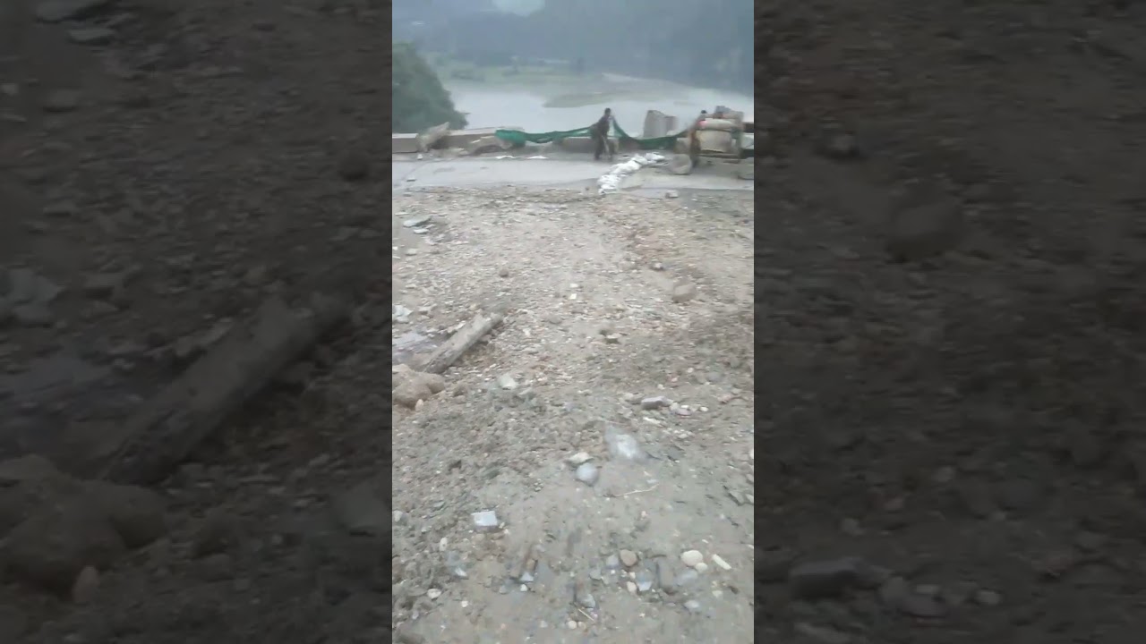 Himachal Pradesh damaged roads