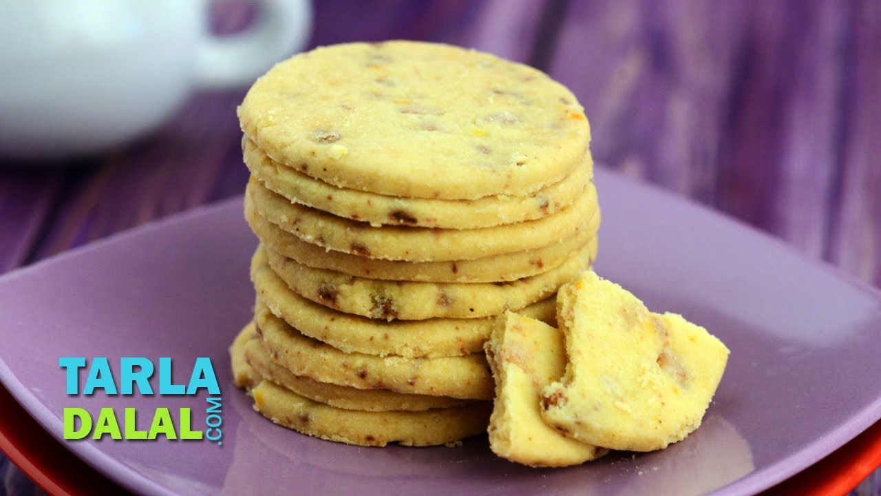 चीज़ कुकीज़ (Cheese Cookies) by Tarla Dalal