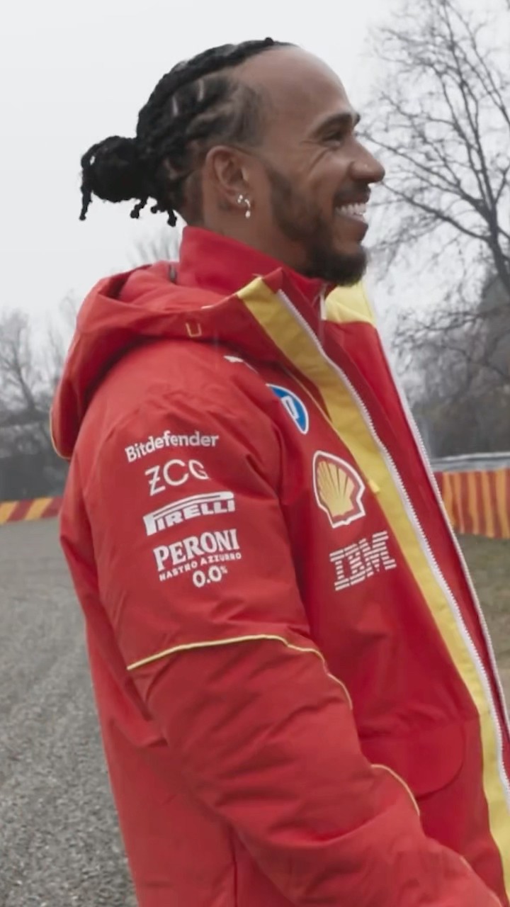 Lewis Hamilton Arrives at Ferrari ❤️