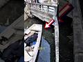 船長が橋で取り残された！？ 😱 #ショート動画