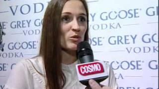 Y TÚ QUÉ LLEVAS LAURA PAMPLONA Cosmopolitan TV
