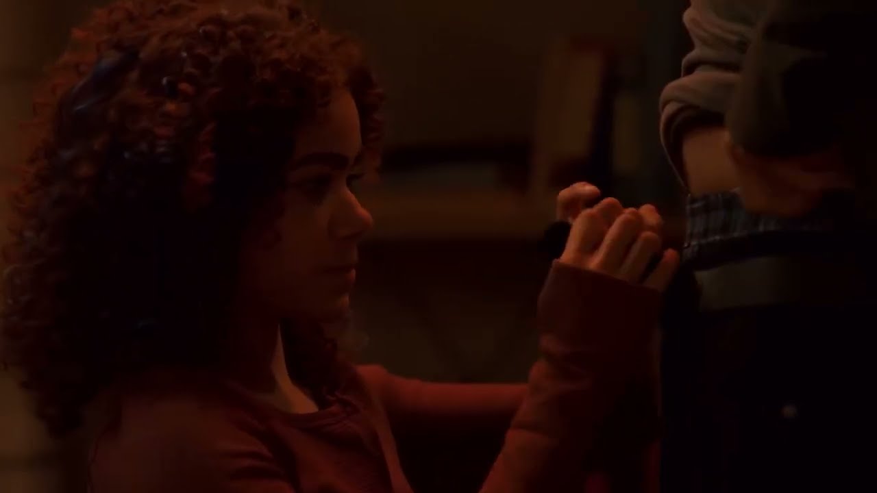 Ginny and Georgia: Season 2 / Kiss Scenes — Ginny and Marcus (Antonia Gentry and Felix Mallard)