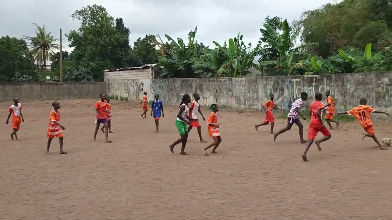 Jeu de conservation des U12 avec coordination