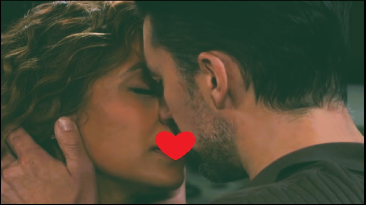 How Billy Flynn Killed It in Cane & Lily's Steamy New Year's Eve Kiss