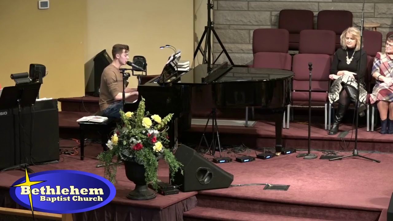 Sam Chrisman singing "Tree" by Justin Rizzo YouTube