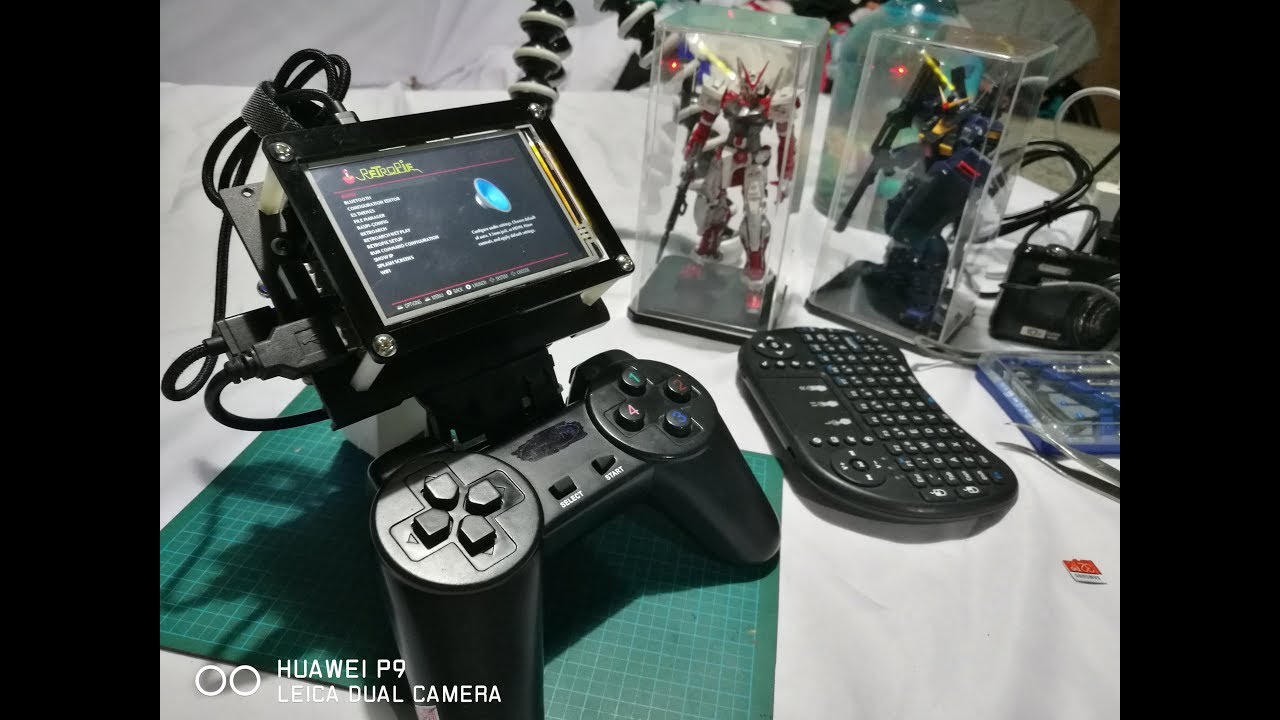 pocket pc / gaming handheld console with raspberry pi - YouTube