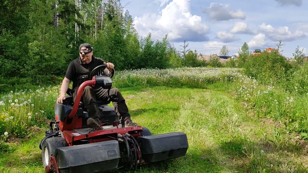 Toro Greenmaster 3200D kelaleikkuri
