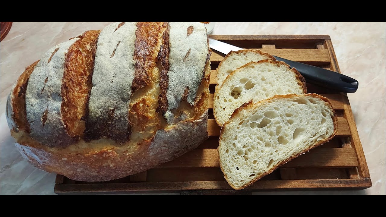 Burgonyás, kovászos kenyeret sütöttem ismét, hideg sütőben indítva.