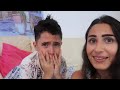 مقلب الهدايا البشعة في ابننا ما توقعنا يبكي