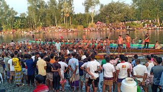 লক্ষ্মীপুর নদীতে ফাইনাল নৌকা প্রতিযোগিতা