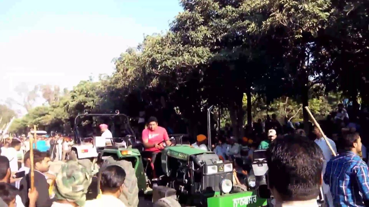 Atiana 855 vs johndere. 🍷🍷🍾🍾🍾