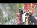 Saut  llastique niouc bungee jumping 190m valais suisse