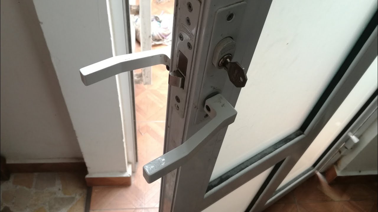 Como reparar una chapa de puerta YouTube Como reparar una chapa de puerta YouTube